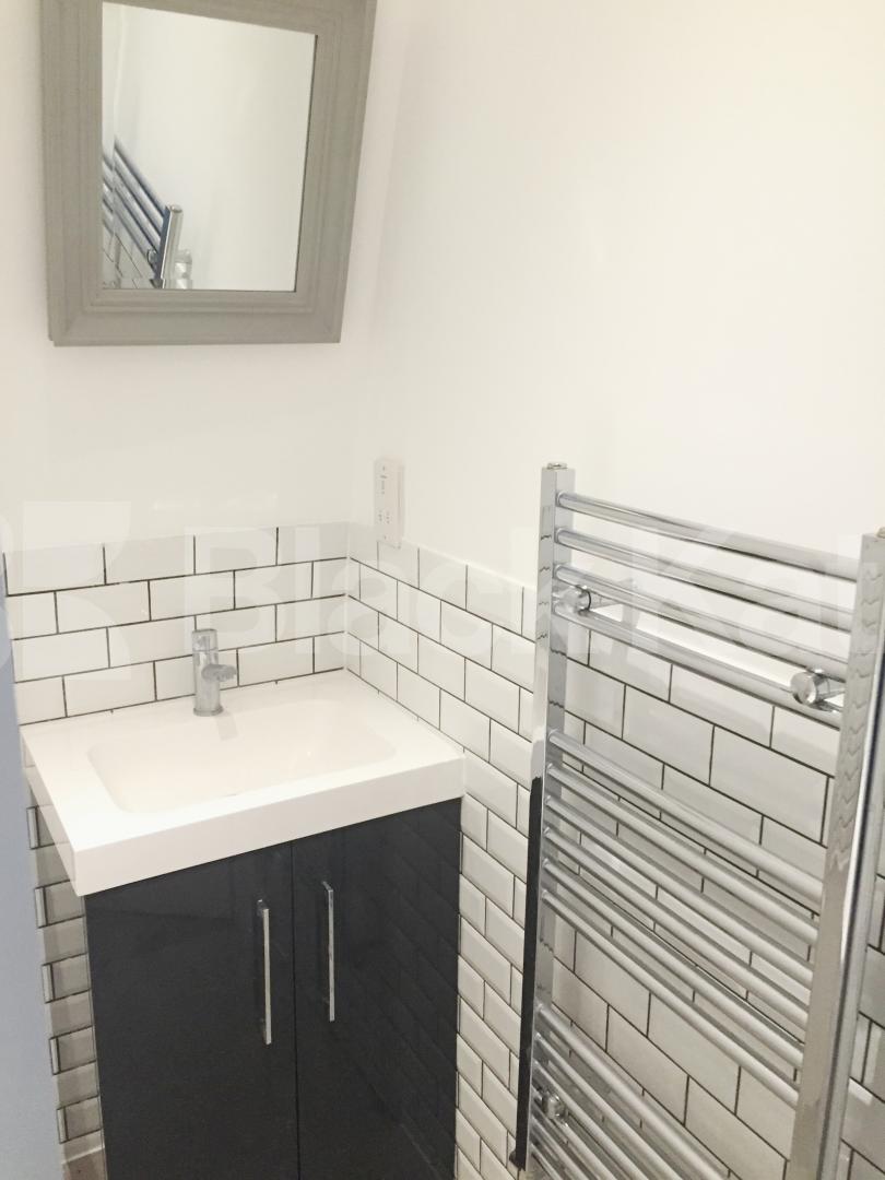 			1 Bedroom, 1 bath, 1 reception Apartment			 Atlantic Road, Brixton